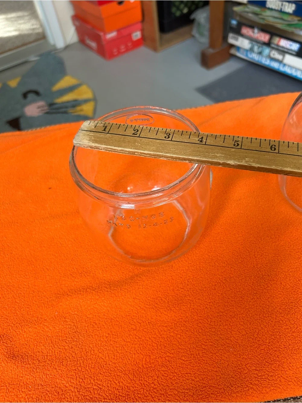Vintage Dietz D-Lite Loc-Nob clear glass lantern globe.